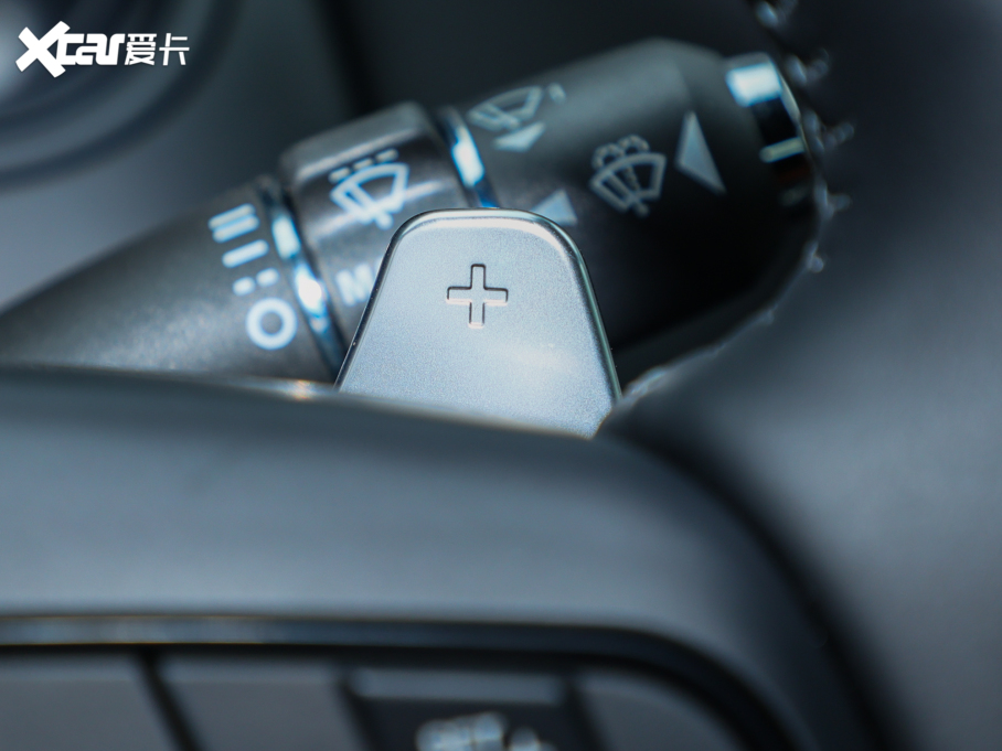 2024ݱF-TYPE P300 75س 