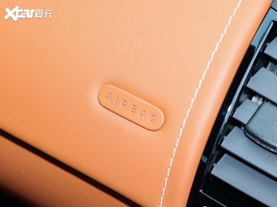 2024��ݱ�F-TYPE P300 75�����س���� 