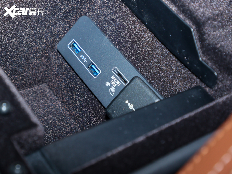 2024��ݱ�F-TYPE P300 75������Ӳ픰�