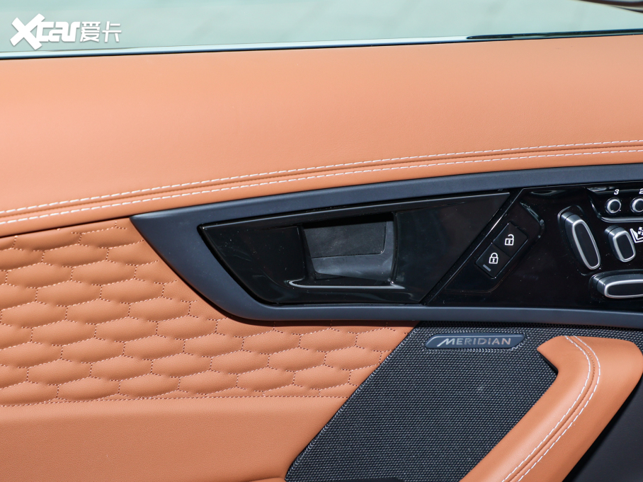 2024��ݱ�F-TYPE P300 75������Ӳ픰�