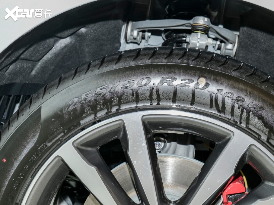 2024ݱF-PACE P250 R-Dynamic SE