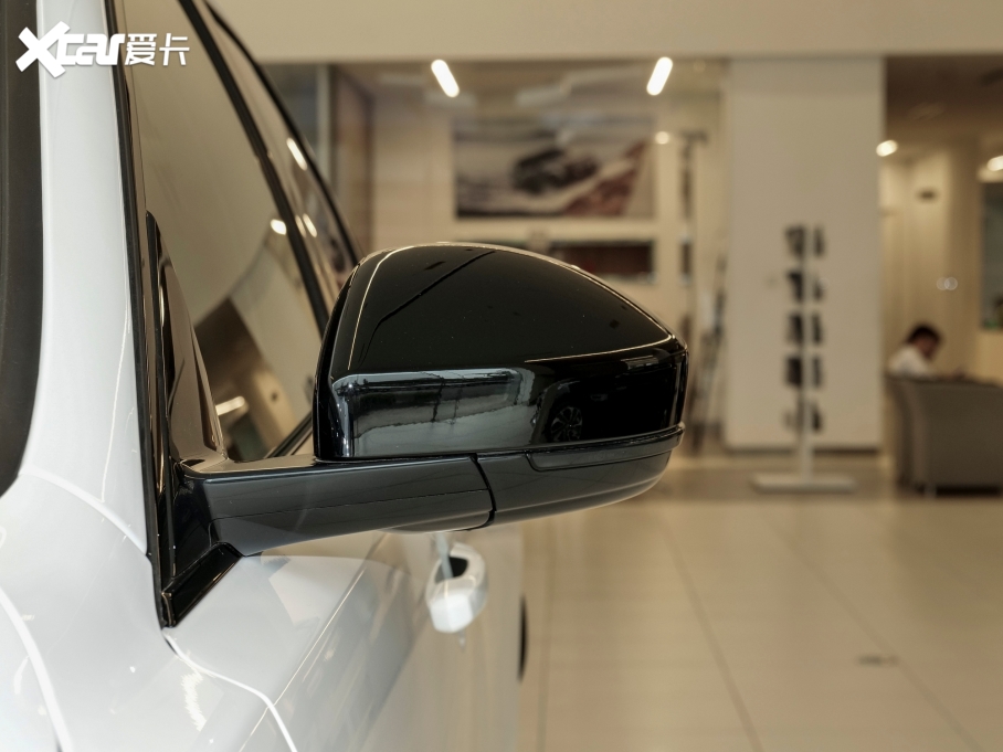 2024ݱF-PACE P250 R-Dynamic SE