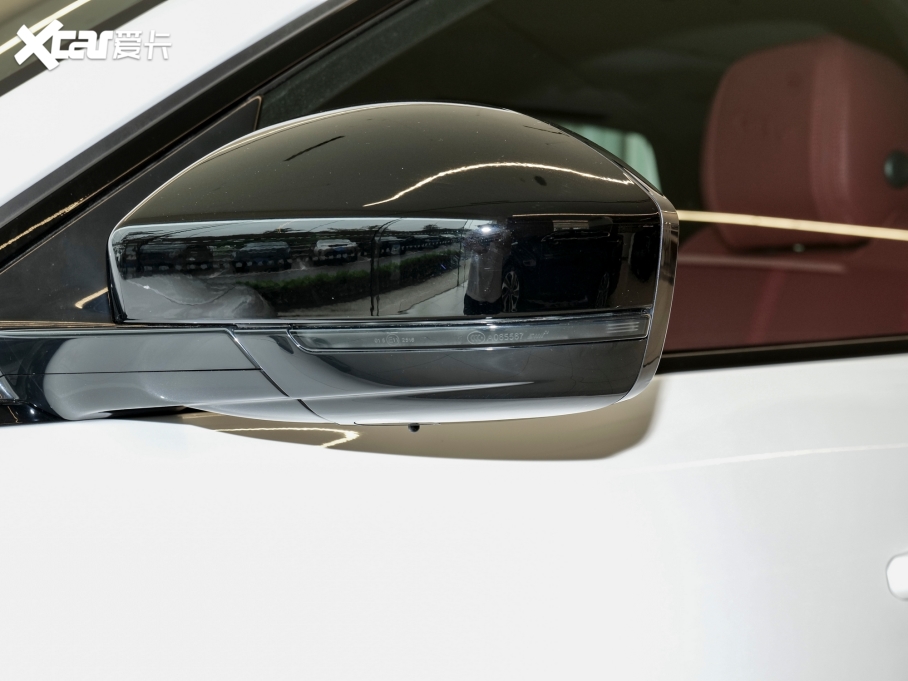 2024ݱF-PACE P250 R-Dynamic SE