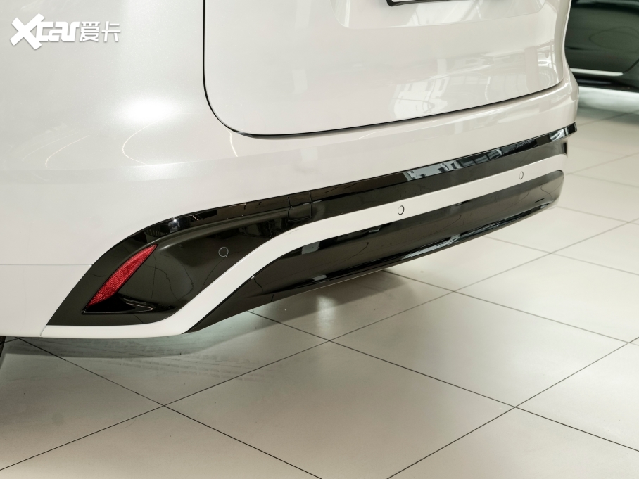 2024ݱF-PACE P250 R-Dynamic SE