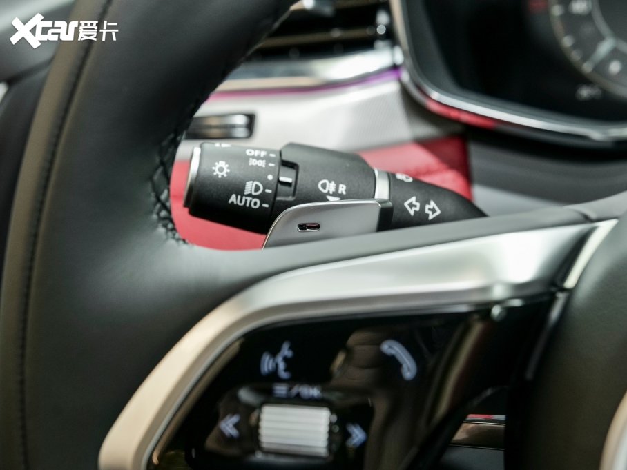 2024ݱF-PACE P250 R-Dynamic SE