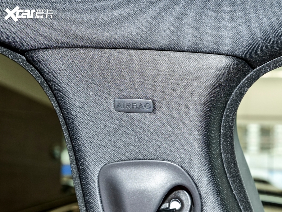 2024ݱF-PACE P250 R-Dynamic SE