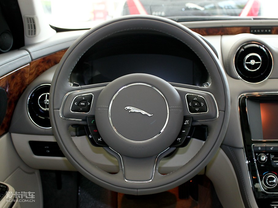 2011ݱXJ 3.0L ȫ̄(w)