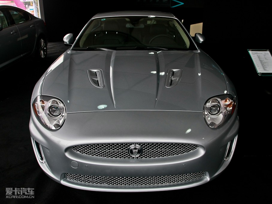 2009ݱXK R 5.0L V8 Cе