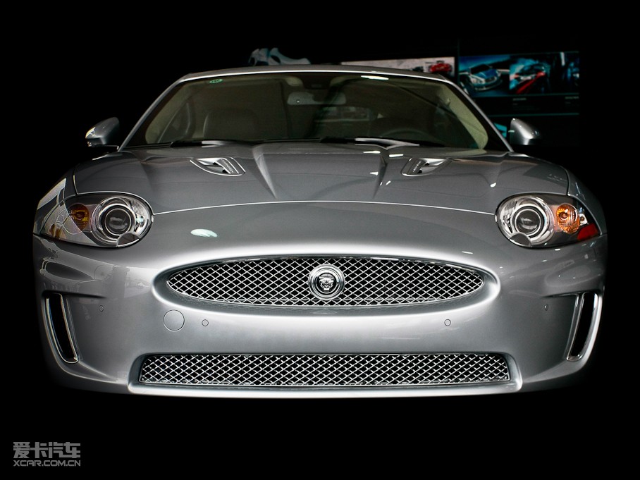 2009ݱXK R 5.0L V8 Cе