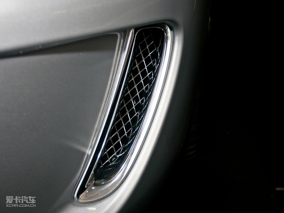 2009ݱXK R 5.0L V8 C(j)е