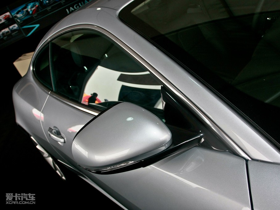 2009ݱXK R 5.0L V8 C(j)е