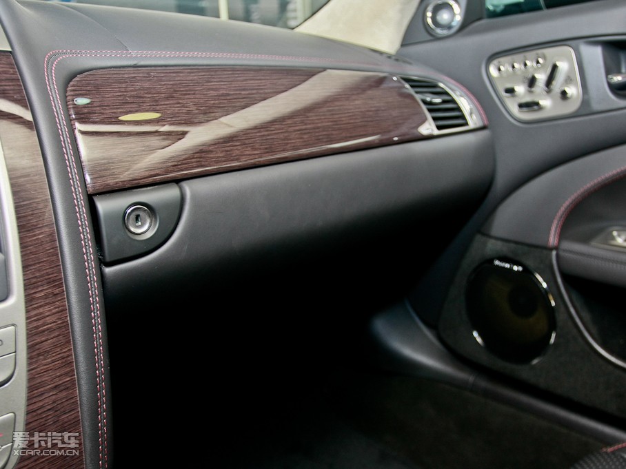 2009ݱXK R 5.0L V8 Cе