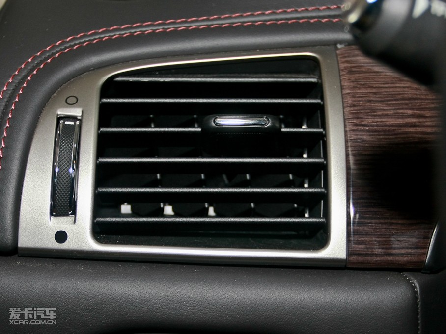 2009ݱXK R 5.0L V8 Cе