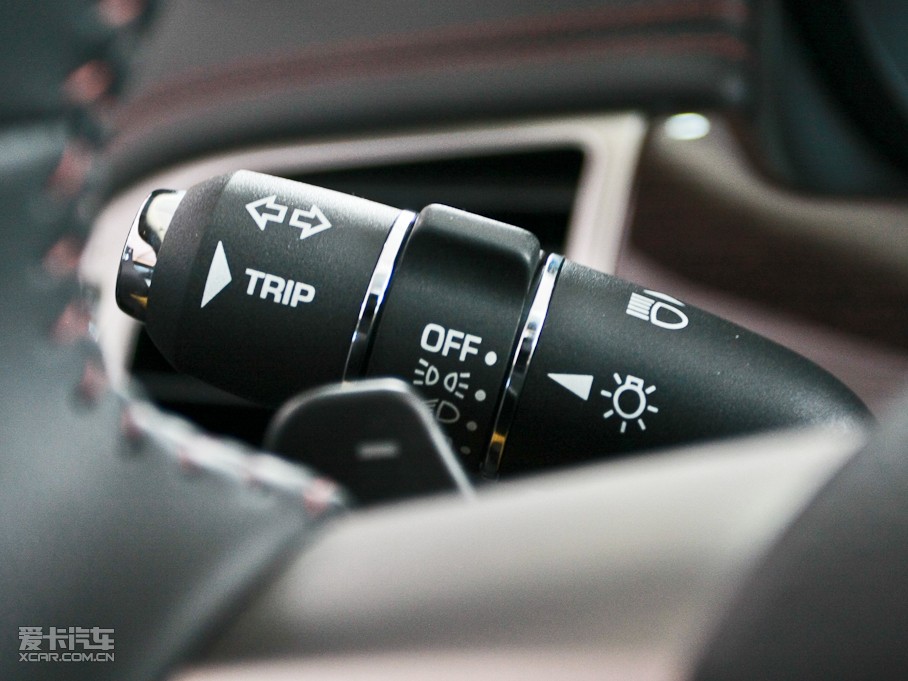 2009ݱXK R 5.0L V8 Cе