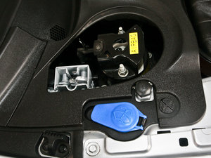 2009款R 5.0L V8 机械增压敞篷版 发动机
