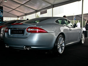 2009R 5.0L V8 Cе w^