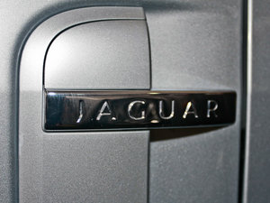 2009R 5.0L V8 C(j)е (x)(ji)^