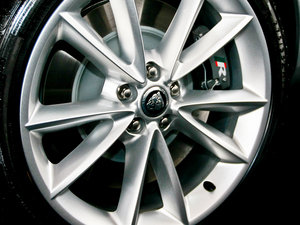 2009R 5.0L V8 C(j)е (x)(ji)^