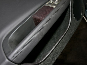 2009R 5.0L V8 Cе ǰTg