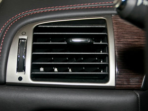 2009R 5.0L V8 Cе п؅^