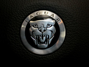 2009R 5.0L V8 Cе п؅^