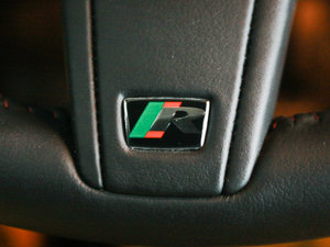 2009R 5.0L V8 Cе п؅^