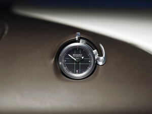 2010ݱC-X75 п؅^(q)