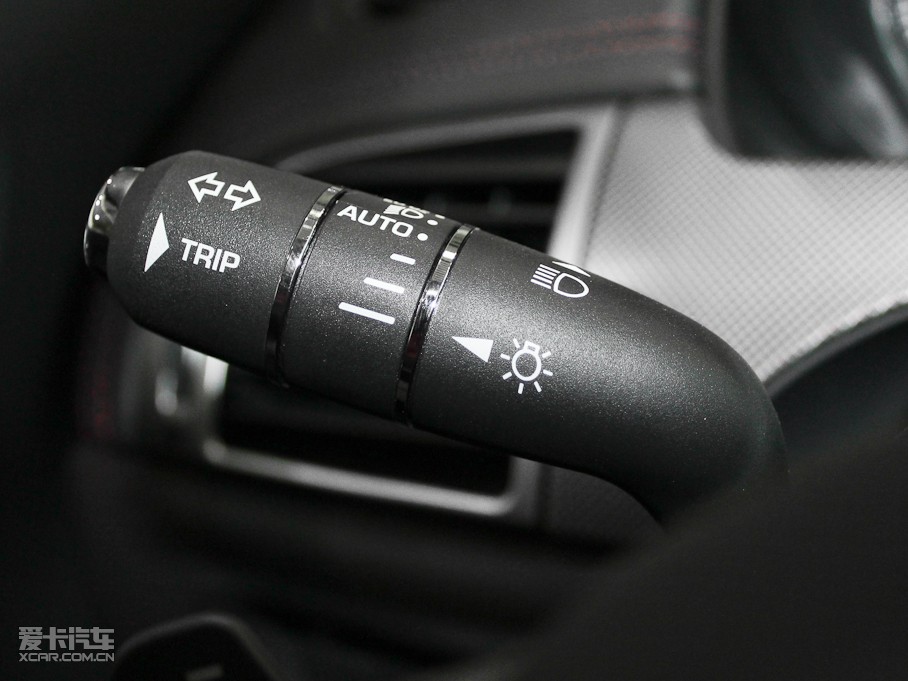 2012ݱXK R 5.0L V8CеӲ픰