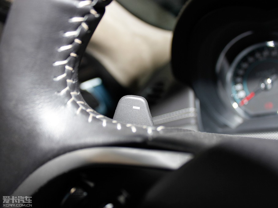 2012ݱXK R 5.0L V8CеӲ픰