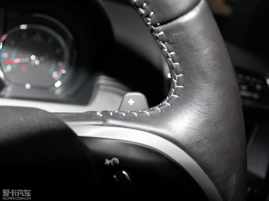 2012ݱXK R 5.0L V8CеӲ픰