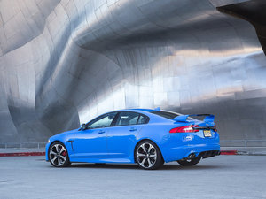 2013款R-S 5.0 整体外观