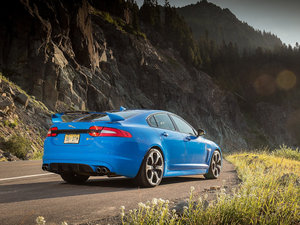 2013款R-S 5.0 整体外观