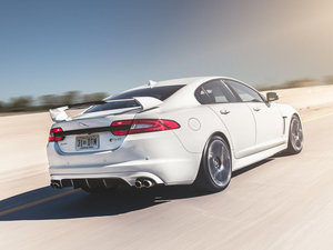 2013款R-S 5.0 整体外观