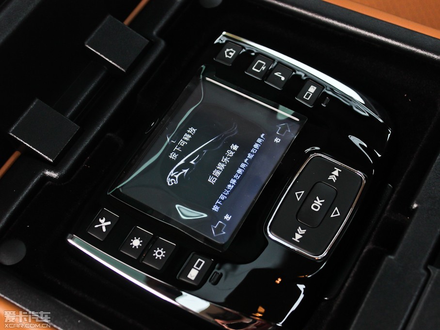 2013ݱXJ L 3.0T V6 SCŞ̄(w)