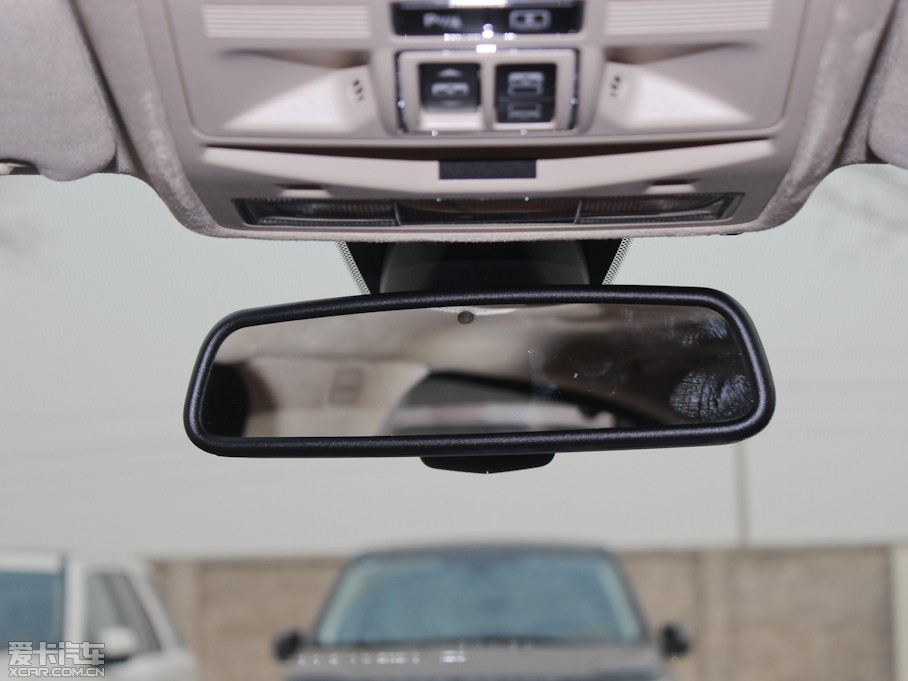 2013ݱXJ L 3.0T V6 SCŞ̄հ