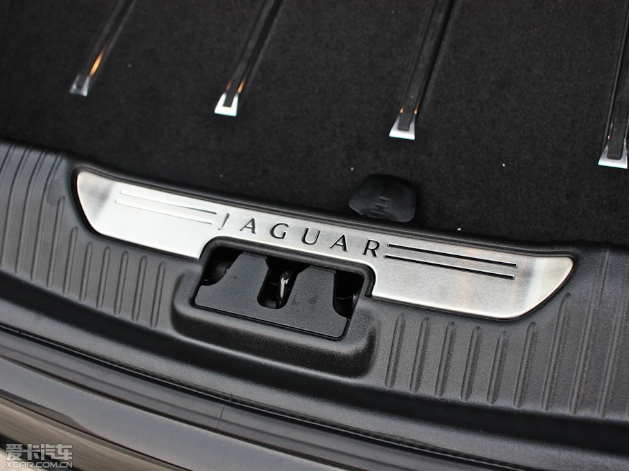 2013ݱXJ L 3.0T V6 SCŞ̄հ