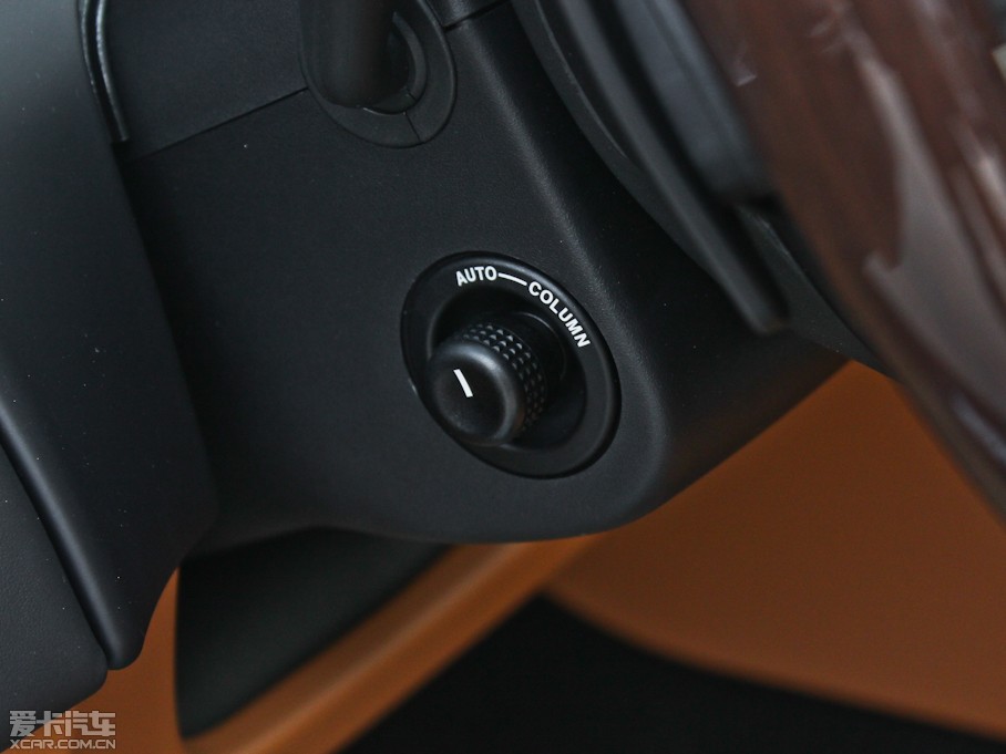 2013ݱXJ L 3.0T V6 SCŞ̄(w)