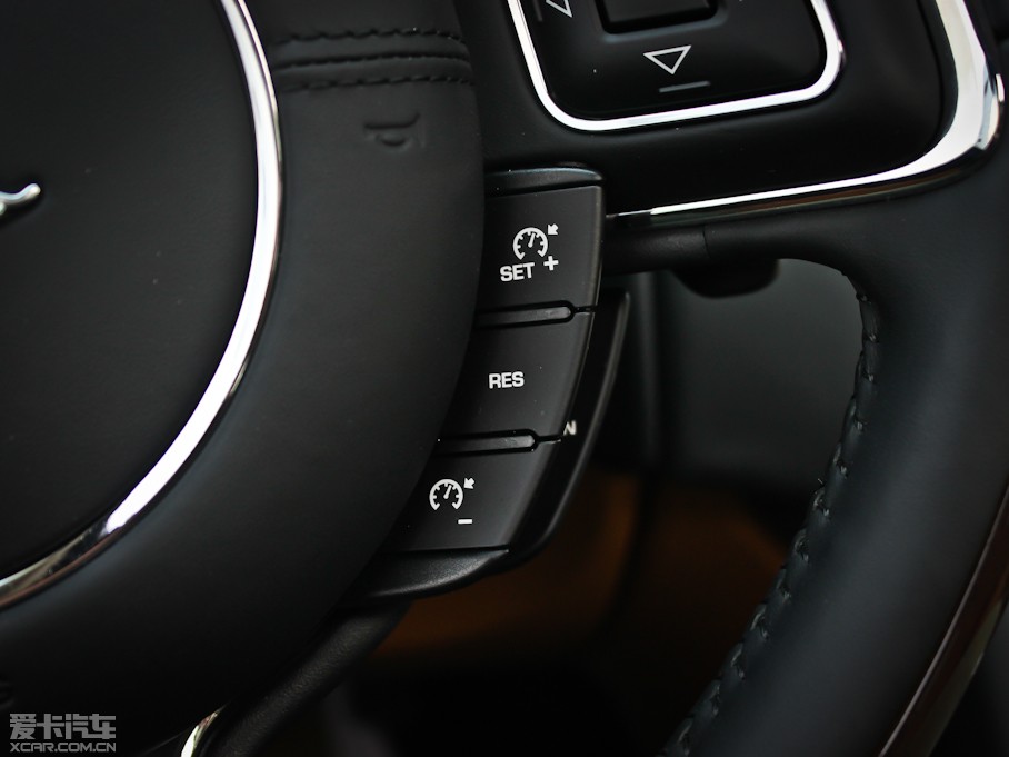 2013ݱXJ L 3.0T V6 SCŞ̄հ