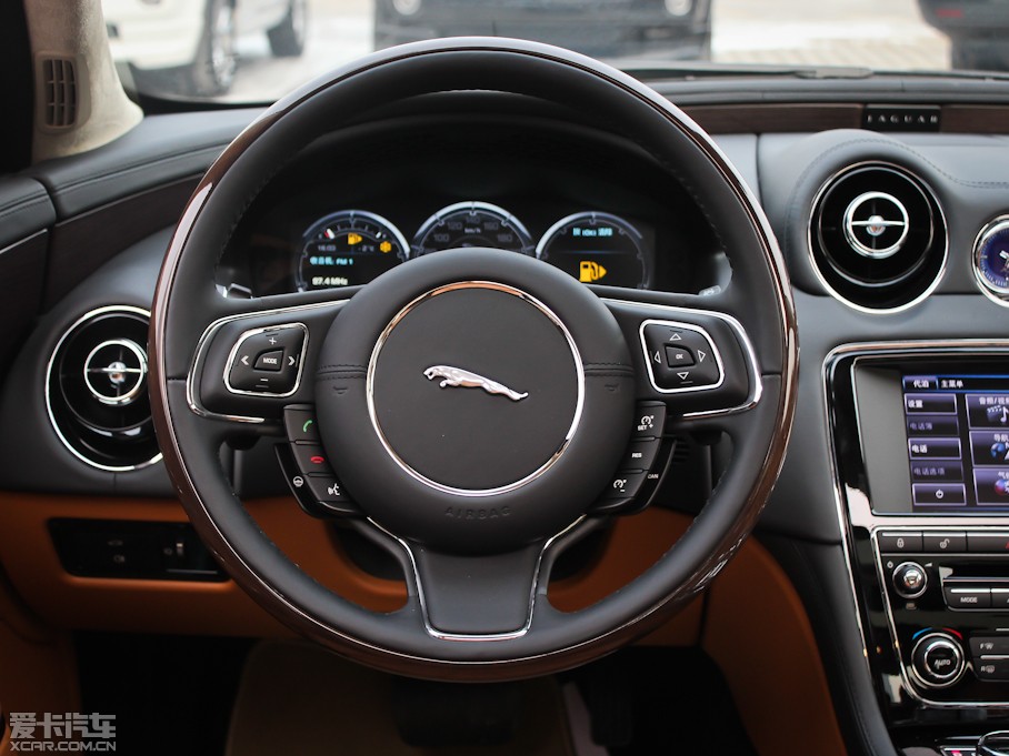 2013ݱXJ L 3.0T V6 SCŞ̄հ