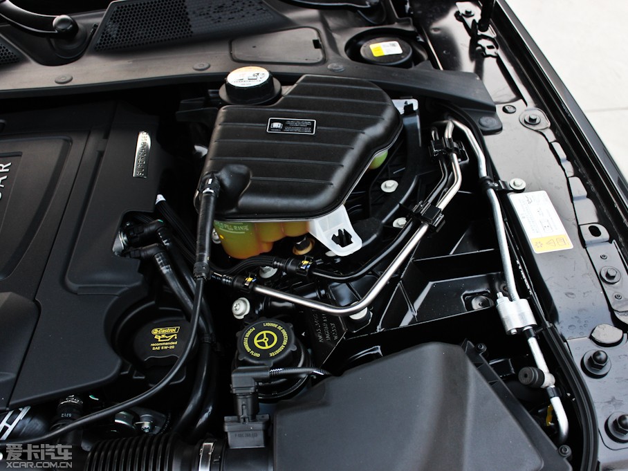 2013ݱXJ L 3.0T V6 SCŞ̄(w)