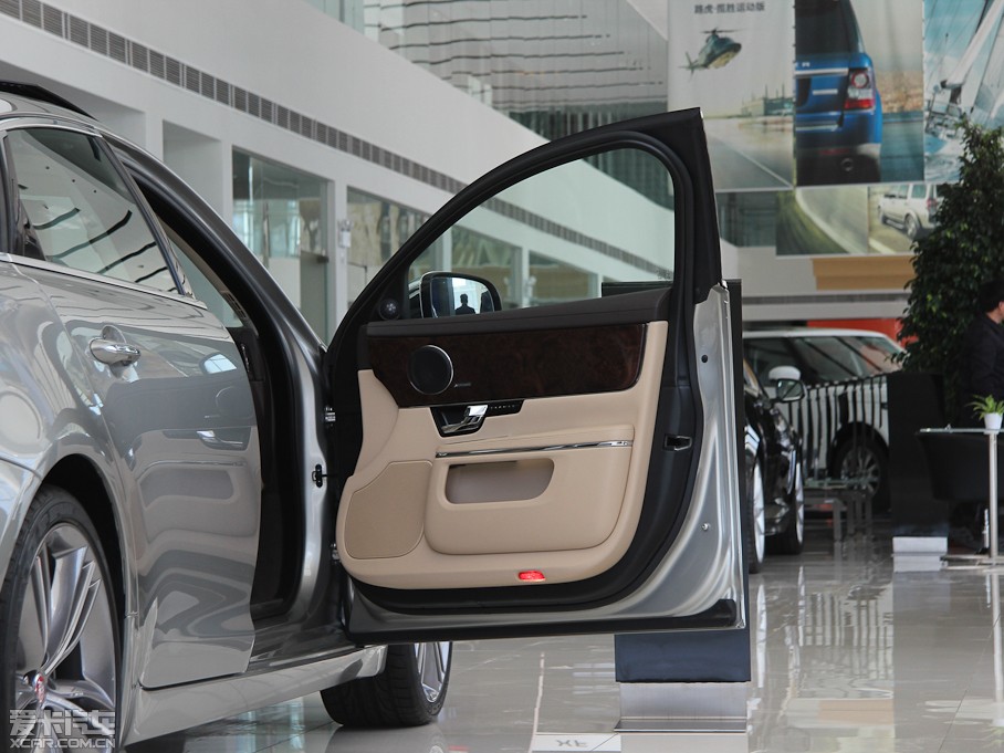 2013ݱXJ L 3.0T V6 SCŞ̄հ