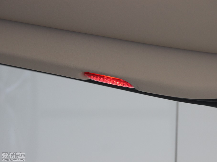 2013ݱXJ L 3.0T V6 SC(q)Ş̄(w)