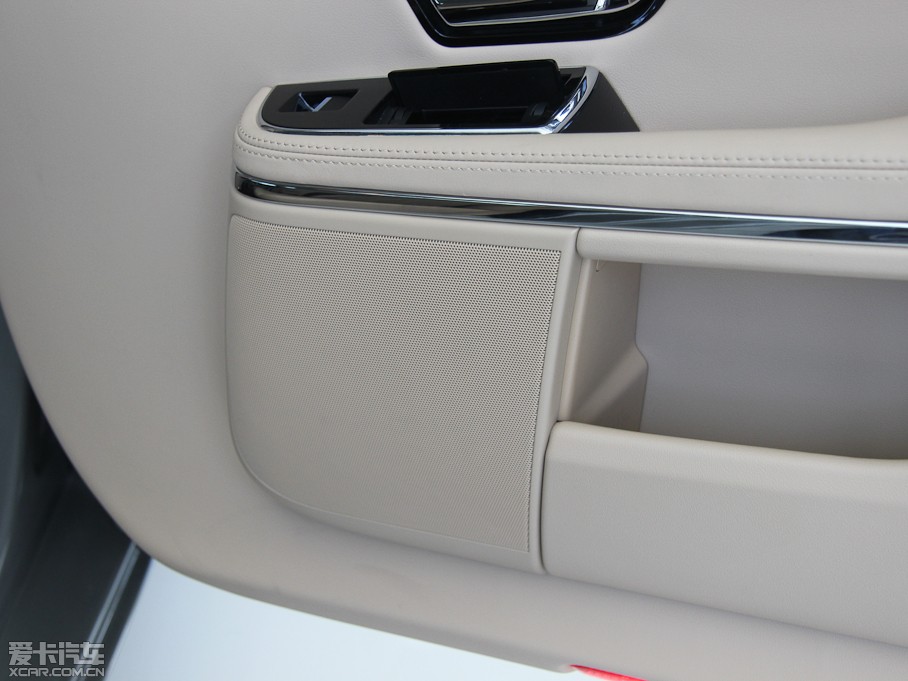 2013ݱXJ L 3.0T V6 SC(q)Ş̄(w)