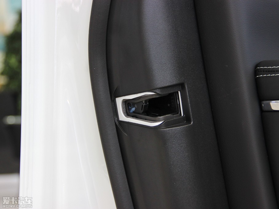 2013ݱXJ L 5.0T V8 SCp儓 4