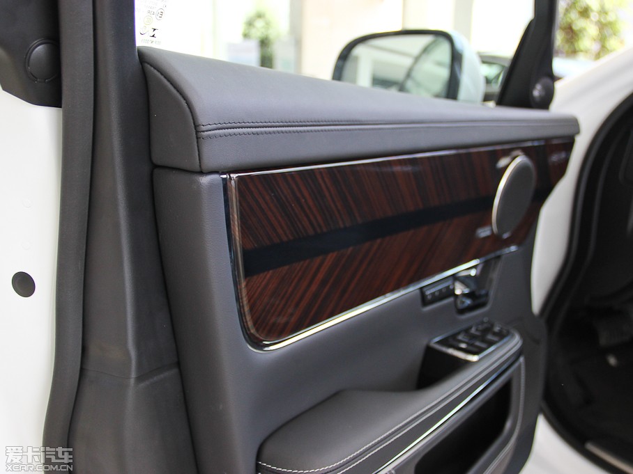 2013ݱXJ L 5.0T V8 SCp儓 4