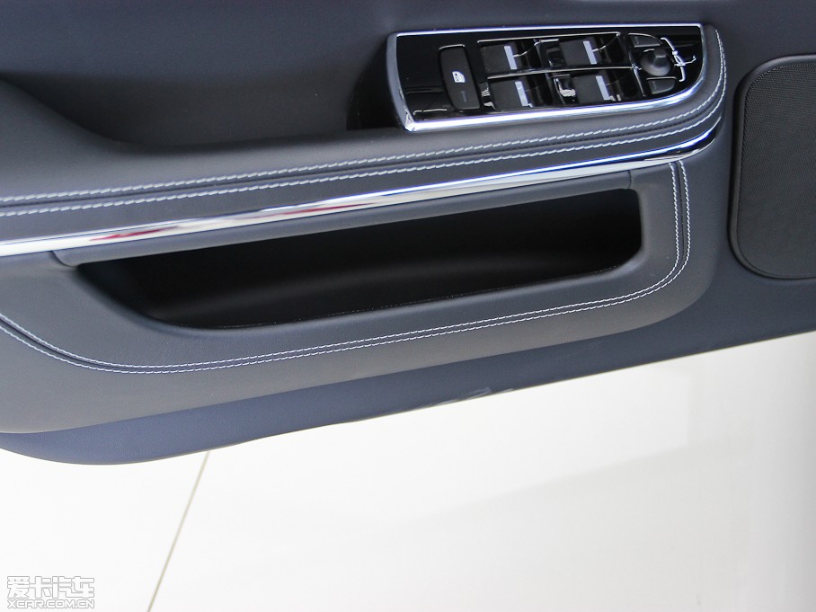 2013ݱXJ L 5.0T V8 SCp儓 4