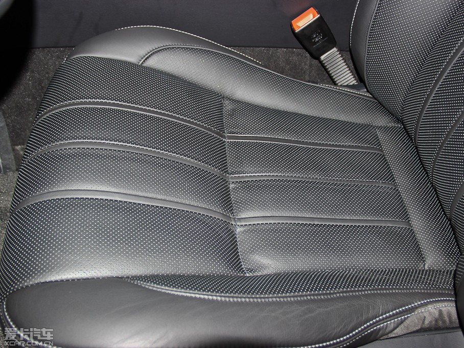 2013ݱXJ L 5.0T V8 SCp儓(chung) 4