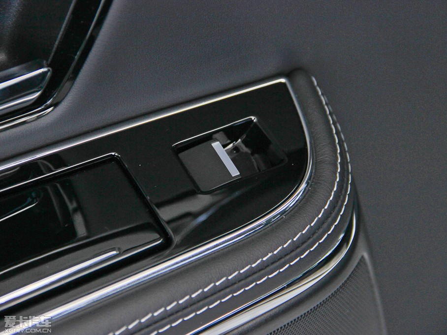 2013ݱXJ L 5.0T V8 SCp儓 4