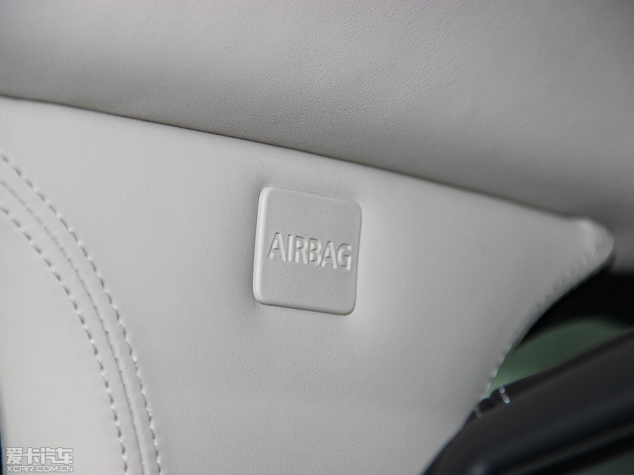 2013ݱXJ L 5.0T V8 SCp儓(chung) 4