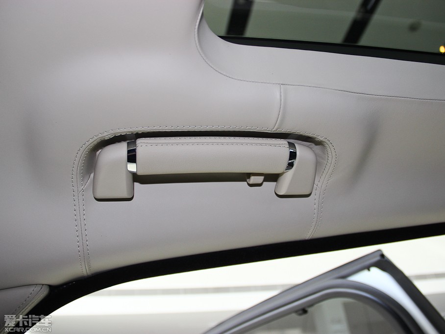 2013ݱXJ L 5.0T V8 SCp儓(chung) 4